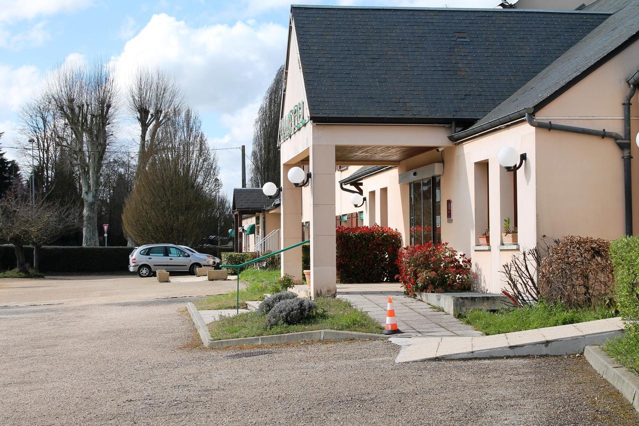 Logis Hotel Restaurant De L'Abbaye Ferrieres-en-Gatinais 외부 사진